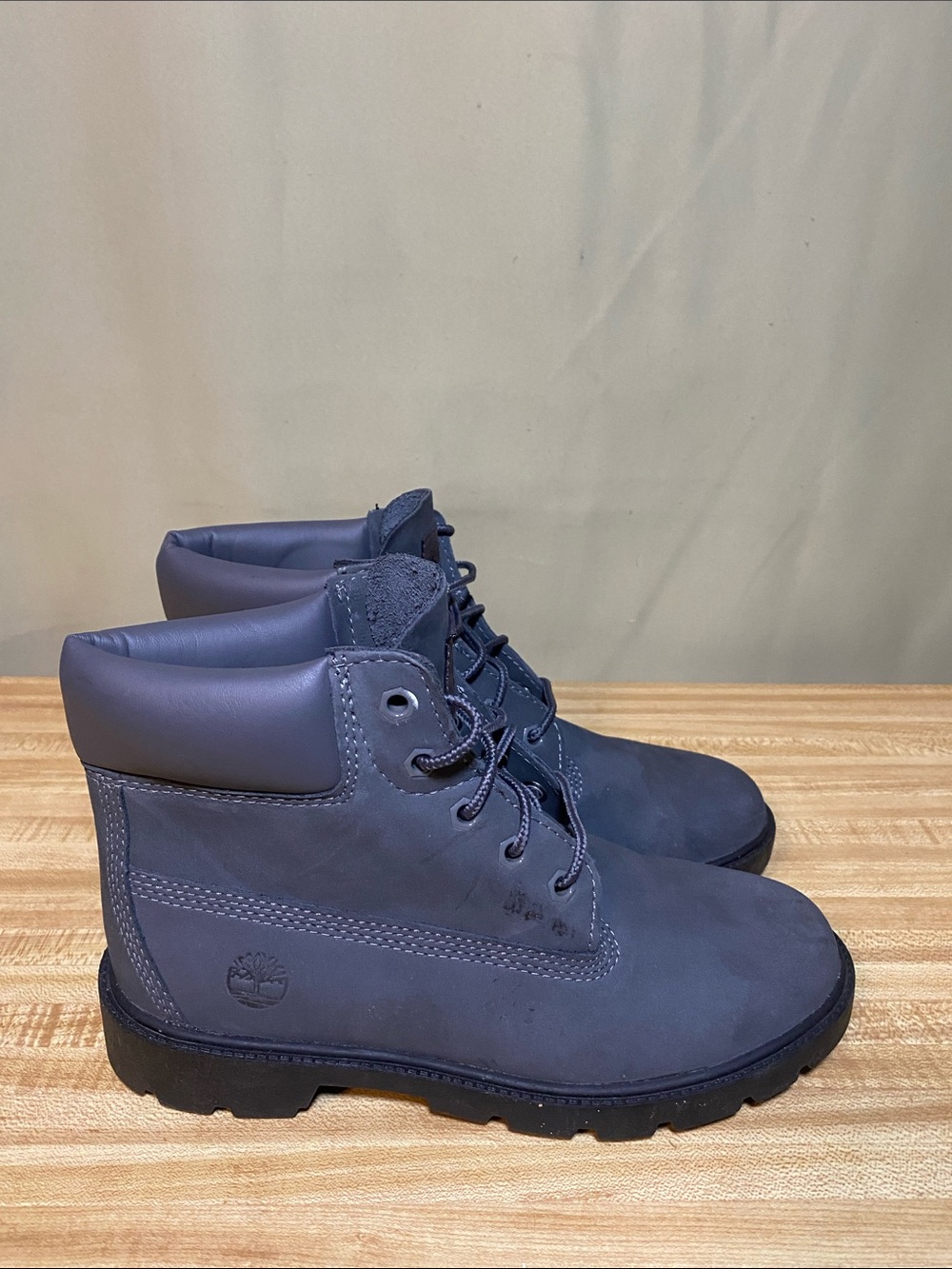 Timberland  Premium Gray Nubuck Ankle Boots New Other size 4 New